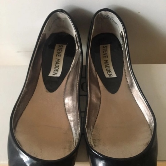 Steve Madden Black Patent P-Helio Ballet Flats - Picture 6 of 8